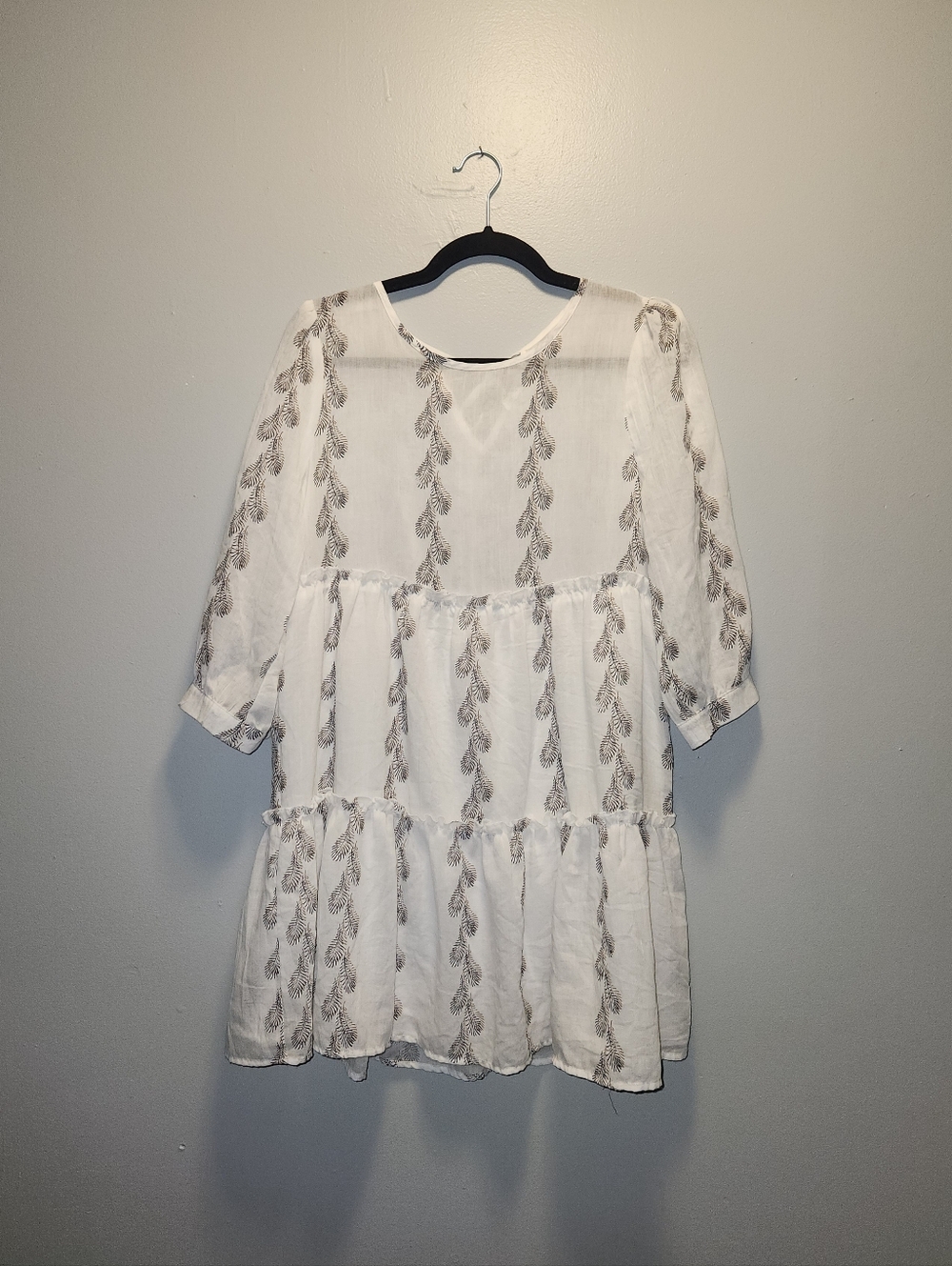 White 3/4 Puff Sleeve Feather Print Tiered Mini Dress | Small